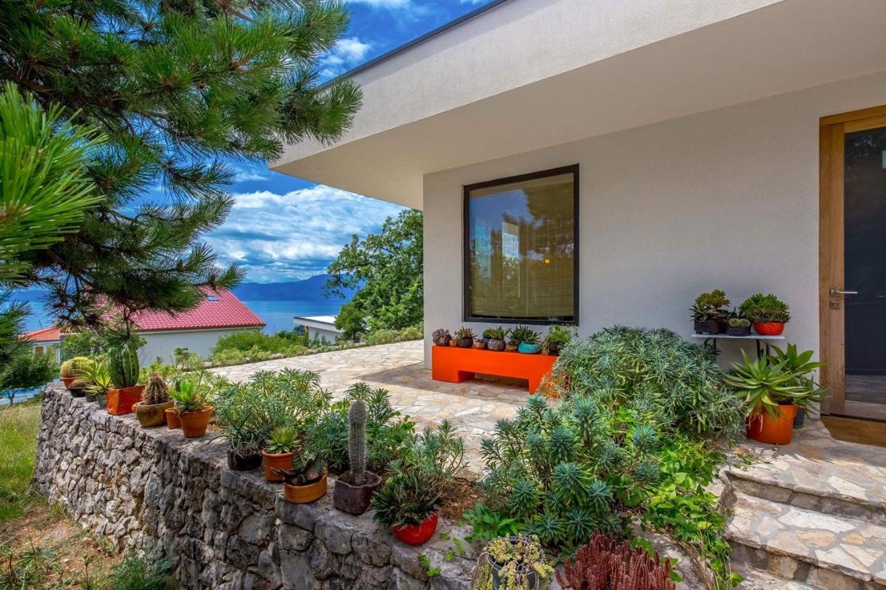 Villa Orange, Small House In A Pine Forest Kostrena Exterior photo