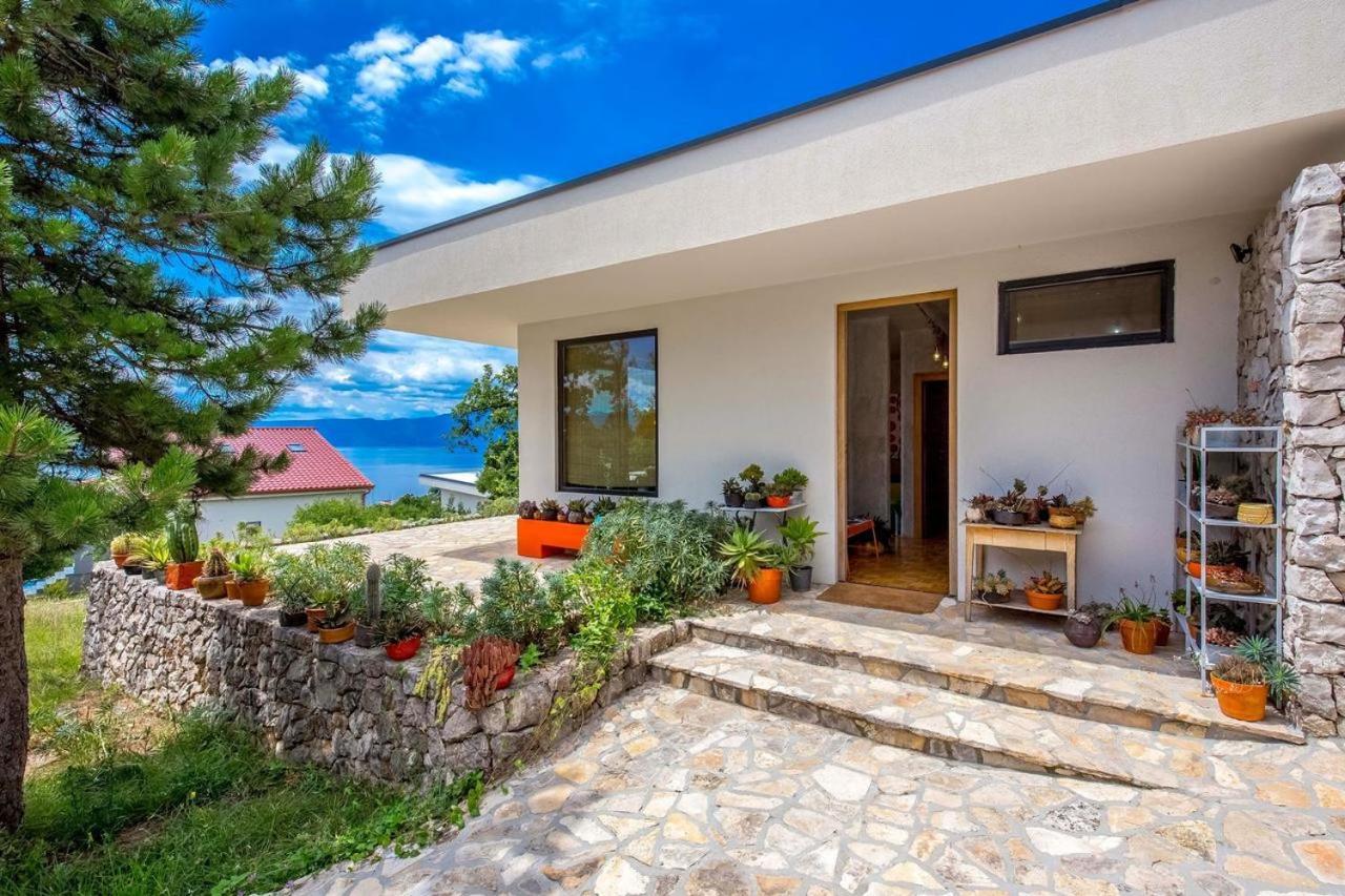 Villa Orange, Small House In A Pine Forest Kostrena Exterior photo